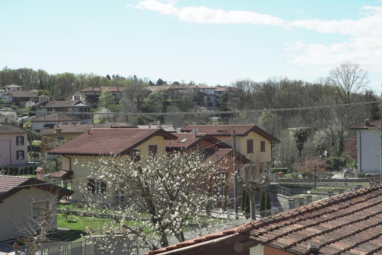 Cascina Riva Hotel Leggiuno Exterior photo